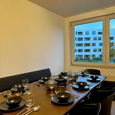 Larooms One - Modern For Family And Groups * Halle (Saale)