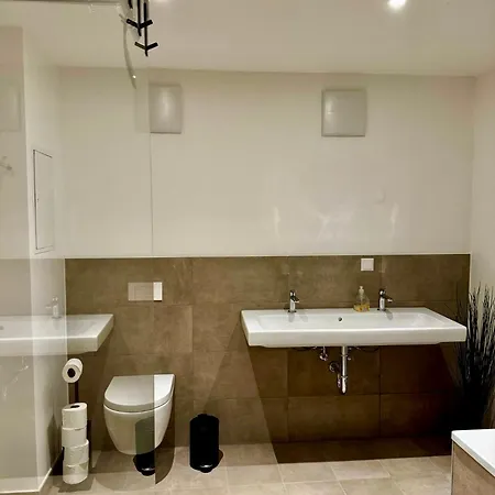 Larooms One - Modern For Family And Groups Apartamento Halle (Saale)